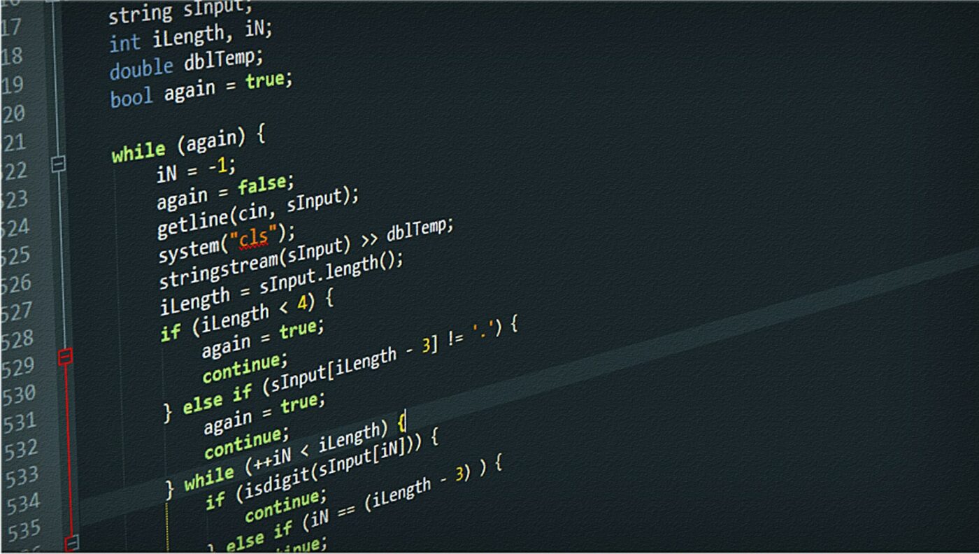 software-code_c_pixabay_kuszapro