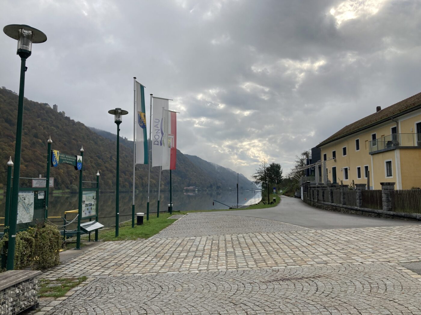 Blick entlang der Donau am Tagungsort Waldkirchen am Wesen, Foto: Oltay RMOÖ 2022