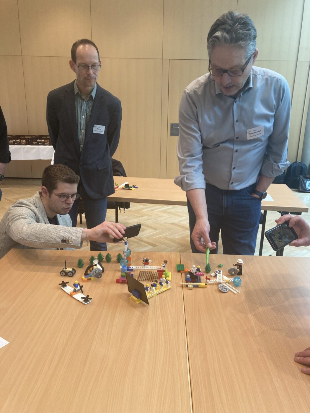tag_4_3_workshop_legor_serious_playr_altes_rathaus_linz_problemstellung_autonomes_shuttle_c_rmooe_2023