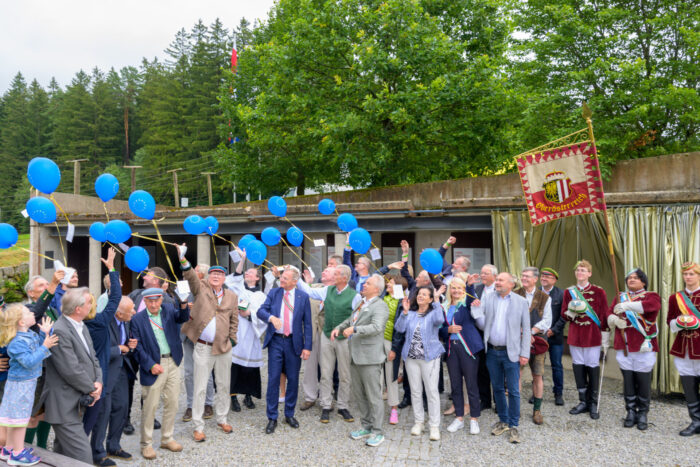 50 Europa-Luftballons mit Grußbotschaften in Deutsch und Tschechisch markierten den feierlichen Abschluss der Eröffnung. Fotocredit: © fotokerschi e.U.
