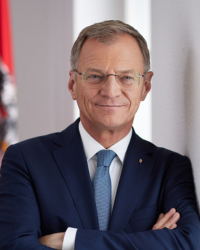 LH-Thomas-Stelzer.png